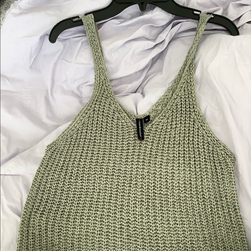 light green knit & cropped tank top! 💚